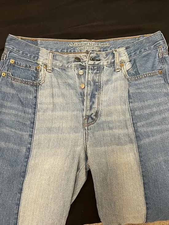 American Eagle Outfitters Two-Tone Blue Raw Hem Straight Leg Jeans - Picture 3 of 5